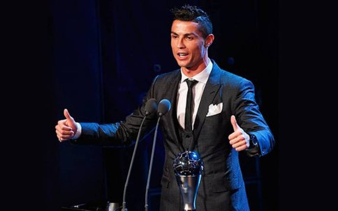 Wilfredo De Fútbol - Cristiano Ronaldo en su última temporada: ➯ La mayoría  de los Premios POTM de la Premier League (2). ➯ La mayoría de los Premios  POTM del Manchester United (