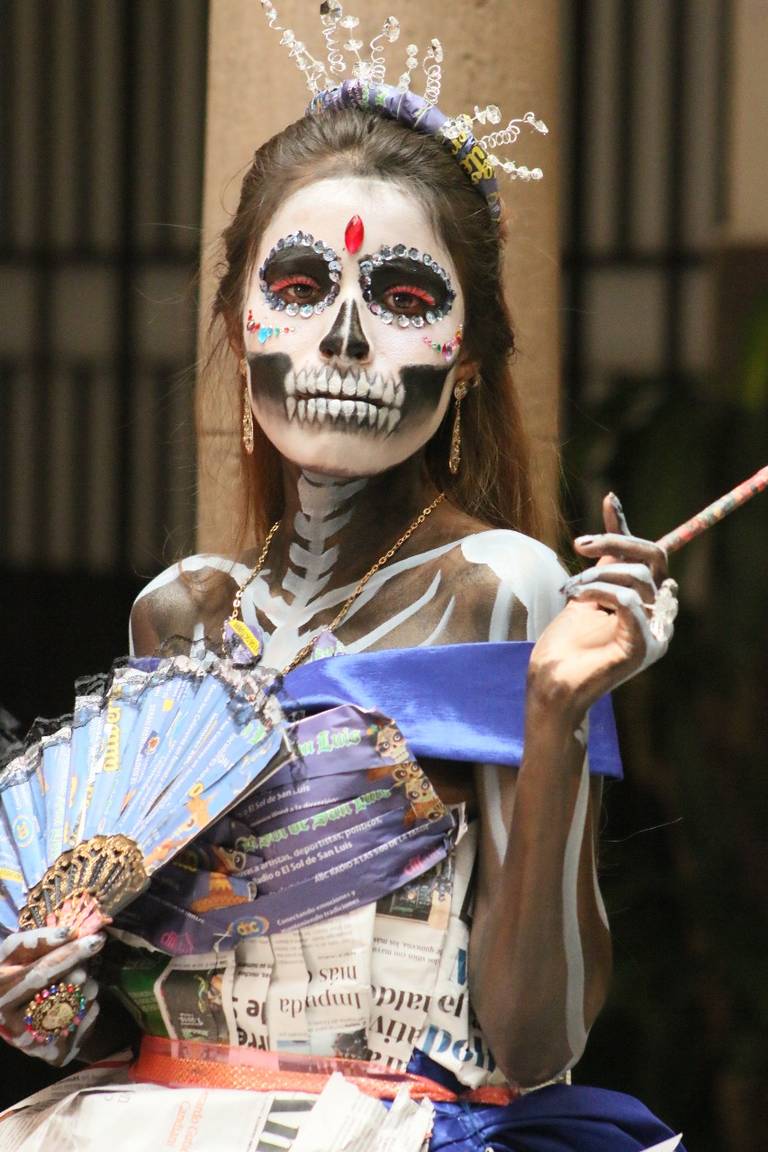 El Sol de San Luis festeja con su personal Día de Muertos - El Sol de San  Luis | Noticias Locales, Policiacas, sobre México, San Luis Potosí y el  Mundo