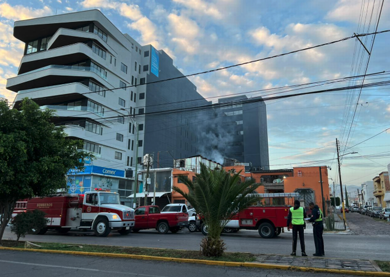 Sin víctimas incendio en Avenida Carranza en la capital de SLP - El Sol de San  Luis | Noticias Locales, Policiacas, sobre México, San Luis Potosí y el  Mundo